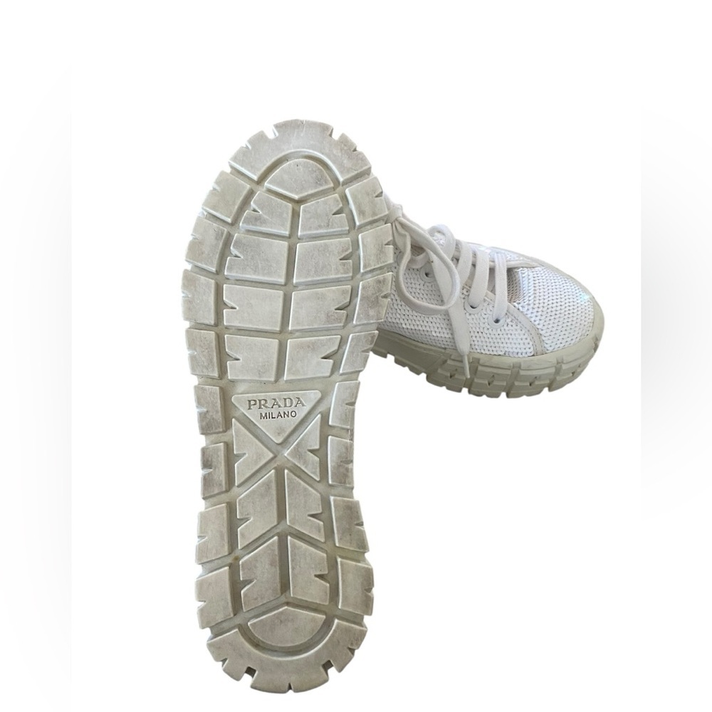 Prada White Sequin Platform Sneakers ✨
Size: 39.5 EU (fits approx US 9.5) - Picture 13 of 15
